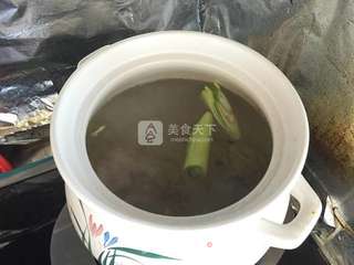 大骨鲜蔬汤的做法步骤:5