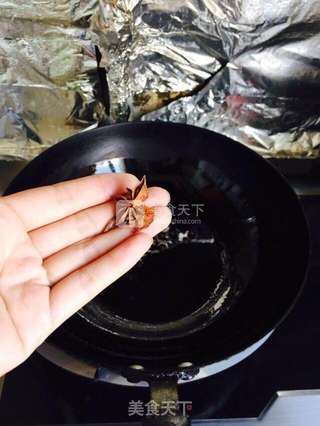 猪脆骨炒香芹的做法步骤：5