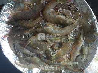 粗盐烤虾的做法步骤:3