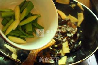 蔬三鲜爆炒鸭胸的做法步骤:26