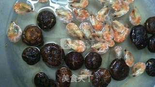 猪蹄炖香菇的做法步骤:3