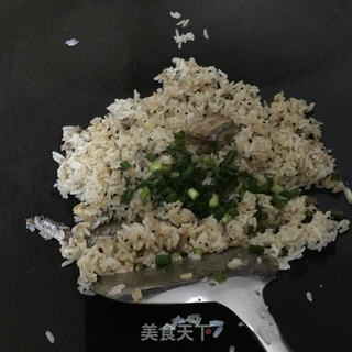炒饭的做法步骤:8