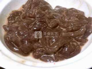 粥底枸杞叶猪肝汤的做法步骤:5