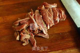 蔬三鲜爆炒鸭胸的做法步骤:2