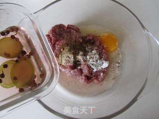 香酥牛肉饼的做法步骤:6