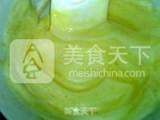 芝麻蜂糖戚风蛋糕的做法步骤:11