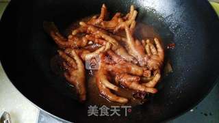 红烧鸡爪的做法步骤:12
