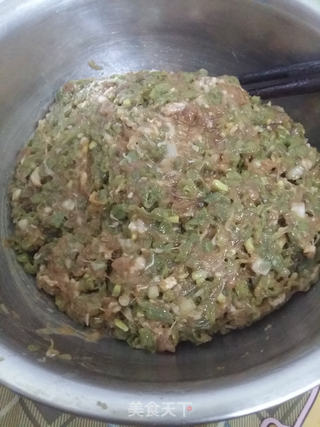 猪肉豇豆馅水饺的做法步骤:6