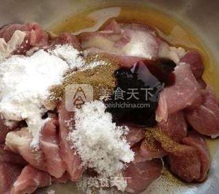 牙签肉的做法步骤:3
