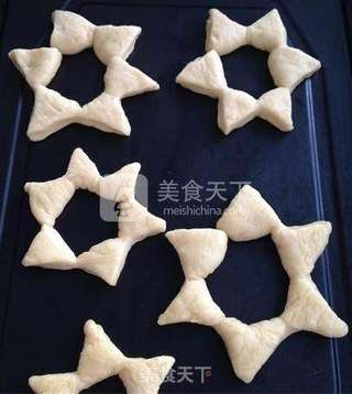 手工小花面包的做法步骤:11