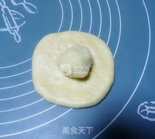 心形椰蓉包的做法步骤:3