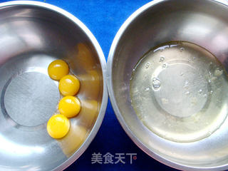 火龙果蛋糕卷的做法步骤:3