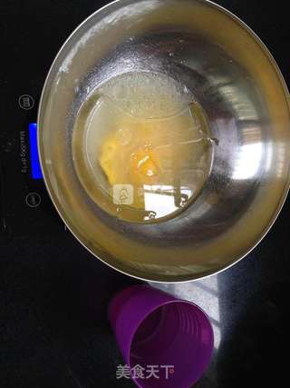 蓝带学院 戚风蛋糕 6-7寸的做法步骤:5