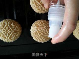豆沙月饼的做法步骤:11