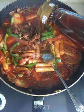 韩式牛肉炒年糕的做法步骤:9