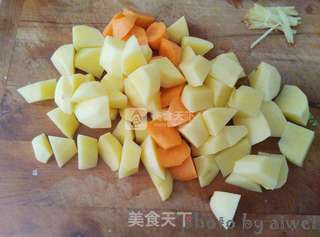 土豆炖排骨的做法步骤:8