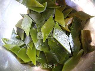 海带牛肉汤的做法步骤:2