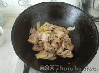土豆炖排骨的做法步骤:6