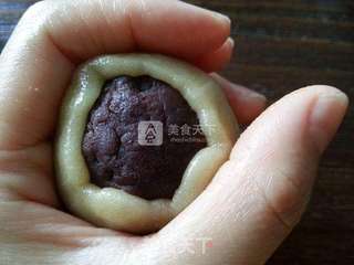 豆沙月饼的做法步骤:6