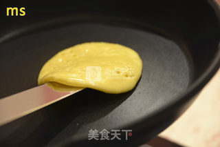 家里没有烤箱也可以做出颜值爆表的【柠香 Pancake!】的做法步骤:6