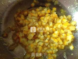 橙香戚风蛋糕的做法步骤:3