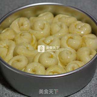 卷起来更精彩-----奶香面包卷的做法步骤:9