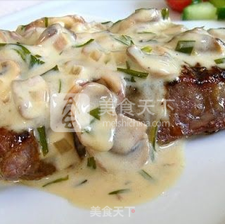 优康T骨牛排——蘑菇龙蒿奶油味的做法步骤:5