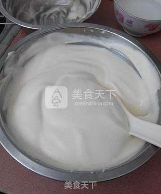 【肉松蛋糕卷】有肉的咸蛋糕嚼着就是香的做法步骤:6