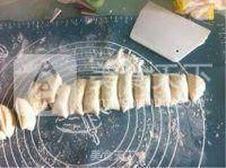 虾肉生煎包的做法步骤:3