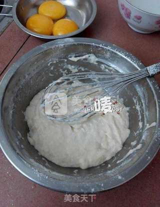【肉松蛋糕卷】有肉的咸蛋糕嚼着就是香的做法步骤:2
