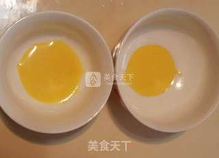 彩绘戚风蛋糕卷的做法步骤:4