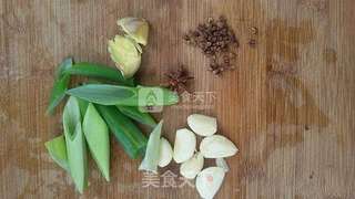 红烧鲅鱼的做法步骤:2