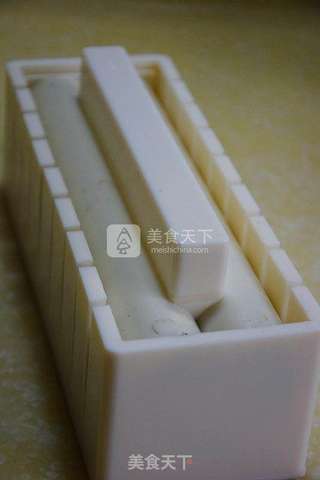 寿司的花样做法【爱心寿司】的做法步骤:6
