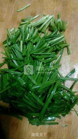 鱿鱼须炒韭菜的做法步骤:6