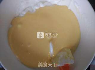 天鹅戚风蛋糕的做法步骤:12
