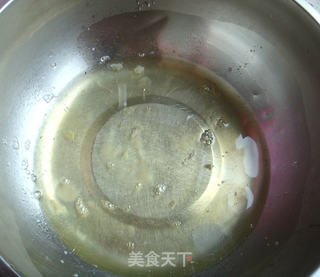 草莓戚风蛋卷的做法步骤:8