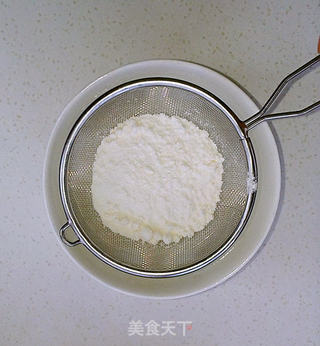 适合烘焙新手的基础戚风的做法步骤:6