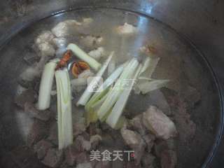 牛肉萝卜汤的做法步骤:7