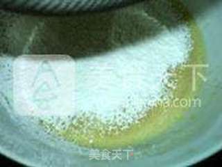 西红柿戚风蛋糕的做法步骤:7