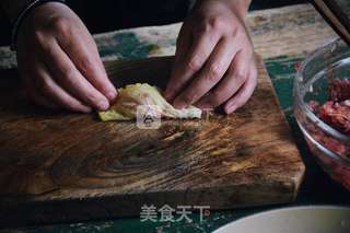 白菜牛肉包的做法步骤:12