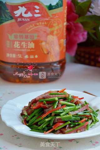 腊肉红椒炒韭菜的做法步骤:10
