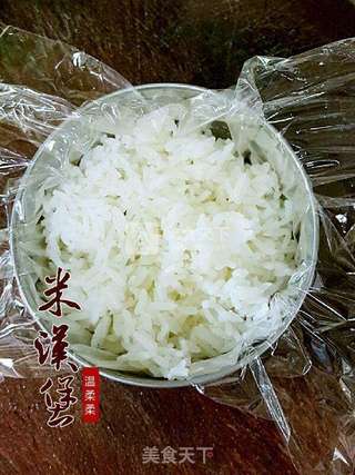 米汉堡的做法步骤：2