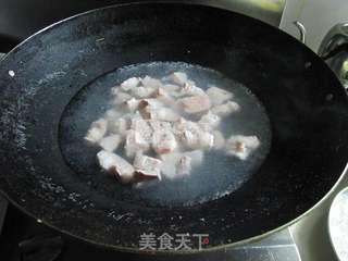 红烧肉烧板栗的做法步骤:5