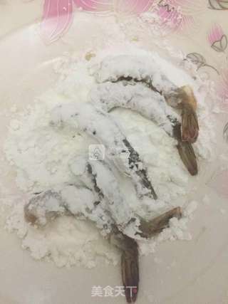 美味炸虾的做法步骤:2