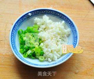 小窍门做低油版无敌下饭的鱼香茄子的做法步骤:2