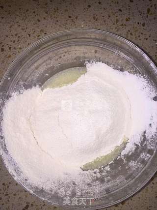 蜜红豆戚风蛋糕卷的做法步骤:3