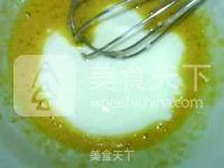 酸奶蔓越莓戚风蛋糕的做法步骤:4
