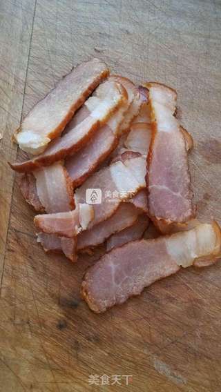 风味腊肉小炒的做法步骤:2