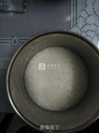 戚风蛋糕一号,初次挑战~的做法步骤:7