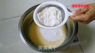 奶香戚风蛋糕的做法步骤:2